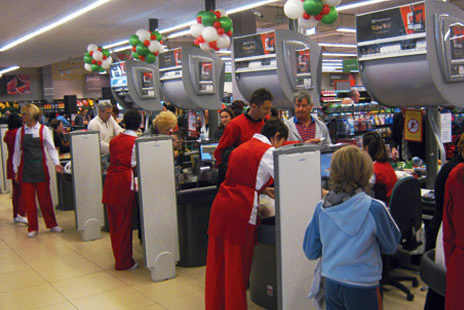 TRI NOVE PRODAVNICE SUPER FORMATA U BEOGRADU, JAGODINI I KRAGUJEVCU m
